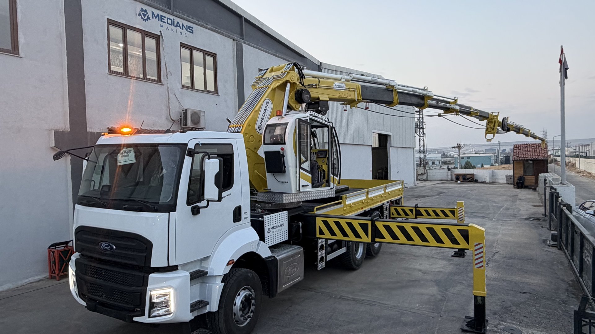 Daha Yüksek Erişim, Daha Fazla Kaldırma, Daha Fazla Güç!